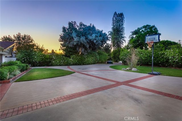 17040 Community Street, Sherwood Forest, CA 91325