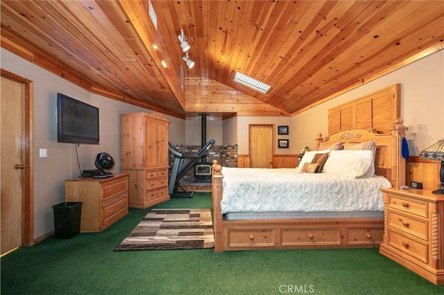 17040 Community Street, Sherwood Forest, CA 91325