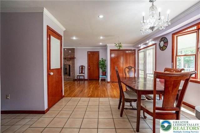 1142 Tremont Street East, Allentown City, PA 18109