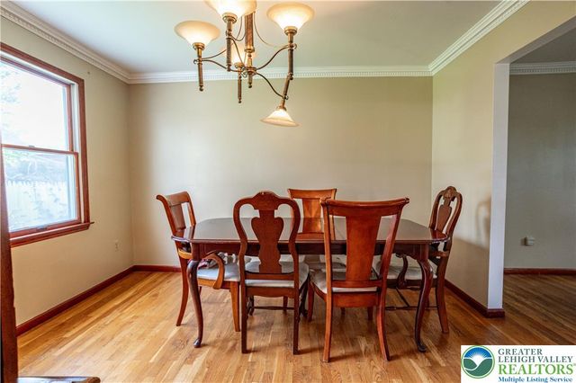 1142 Tremont Street East, Allentown City, PA 18109