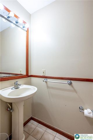 1142 Tremont Street East, Allentown City, PA 18109