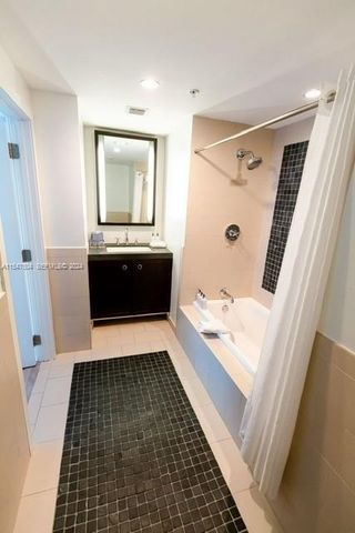 17315 Collins Avenue 1105, Sunny Isles Beach, FL 33160