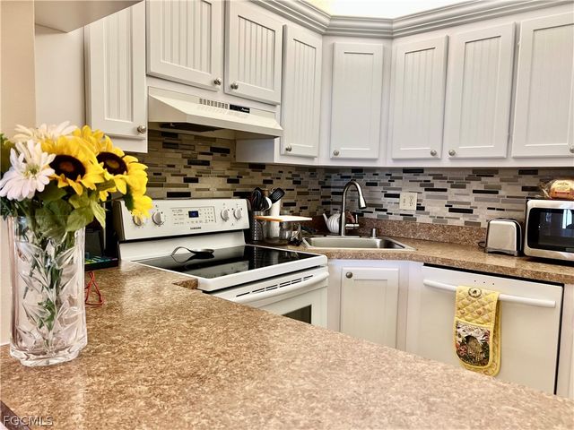 4781 Lakeside Club BLVD 7, Fort Myers, FL 33905