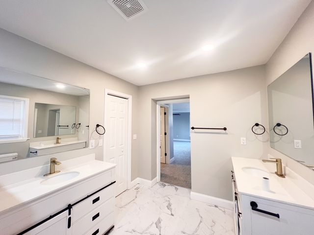 13 Cardinal Drive, Taylors, SC 29687