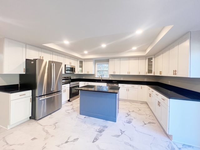 13 Cardinal Drive, Taylors, SC 29687