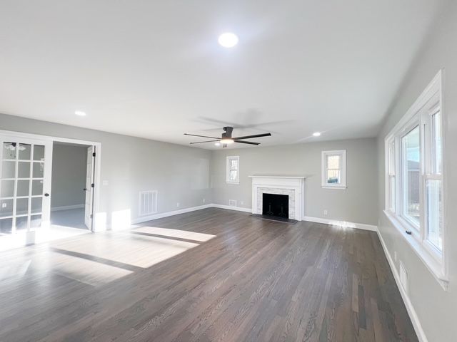 13 Cardinal Drive, Taylors, SC 29687