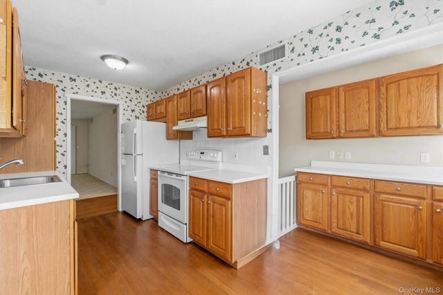 12 Heritage Hills A, Somers, NY 10589