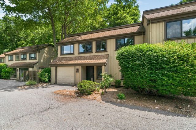 12 Heritage Hills A, Somers, NY 10589