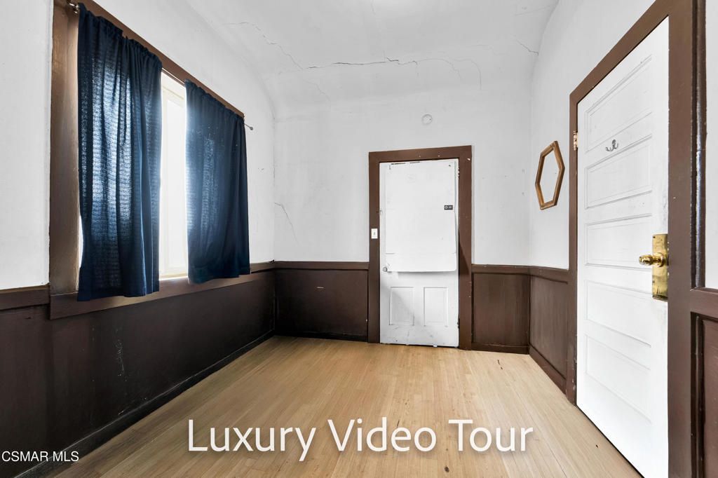 Image 19 of property listing at 638 N Bunker Hill Avenue, Los Angeles, CA 90012