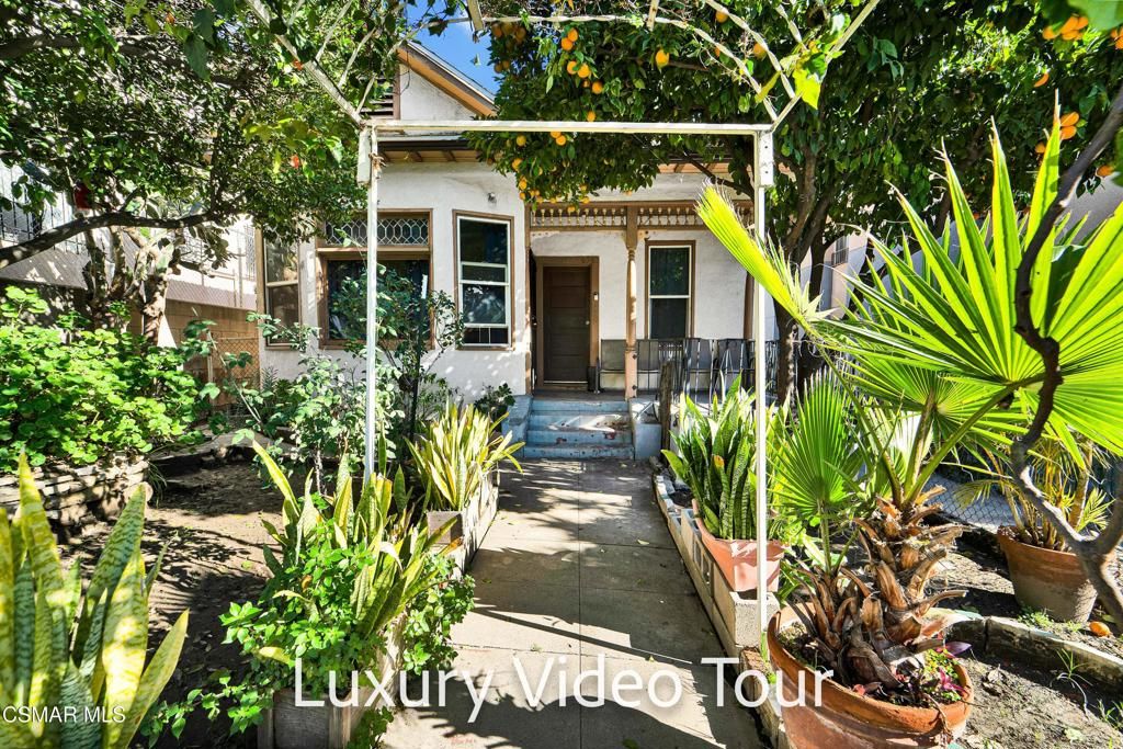 Image 2 of property listing at 638 N Bunker Hill Avenue, Los Angeles, CA 90012