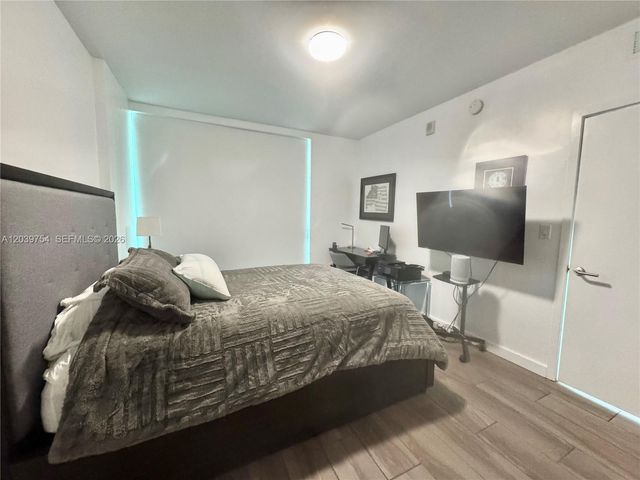 1600 SW 1st Avenue 910, Miami, FL 33129