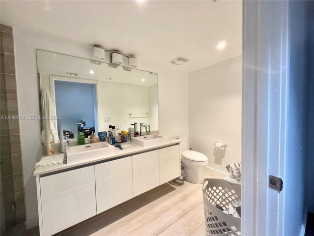 1600 SW 1st Avenue 910, Miami, FL 33129