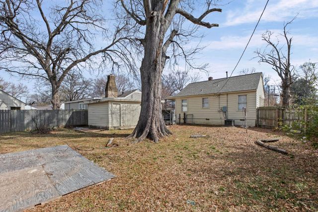 1201 LEAWOOD ST, Memphis, TN 38122