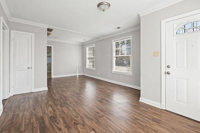 1201 LEAWOOD ST, Memphis, TN 38122