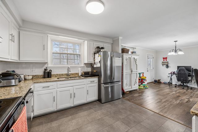 205 Shiloh Rd, Clarksville, TN 37042