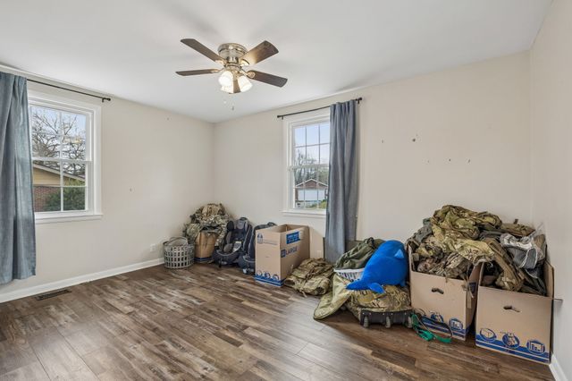 205 Shiloh Rd, Clarksville, TN 37042