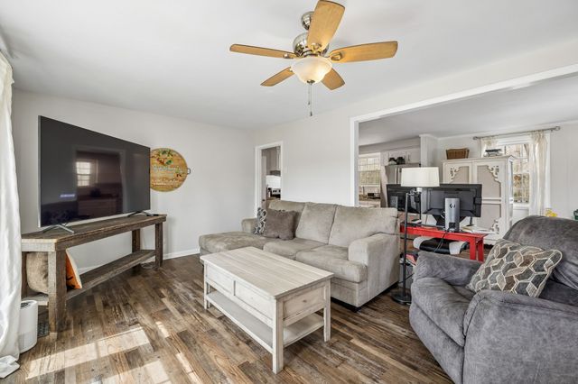 205 Shiloh Rd, Clarksville, TN 37042