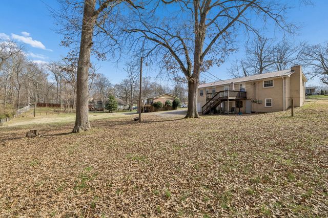 205 Shiloh Rd, Clarksville, TN 37042