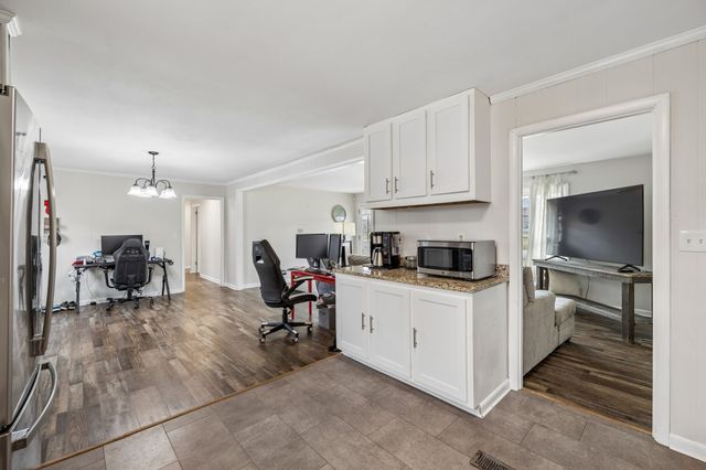 205 Shiloh Rd, Clarksville, TN 37042