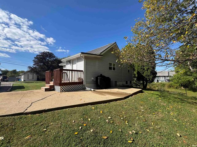 1119 S First Street, Dugger, IN 47848