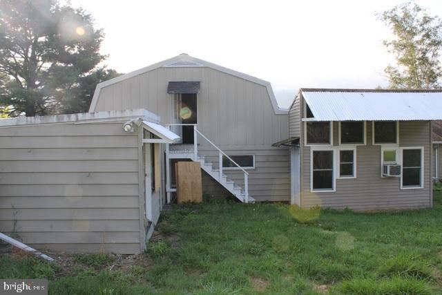 25687 GREAT COVE RD, Mc Connellsburg, PA 17233