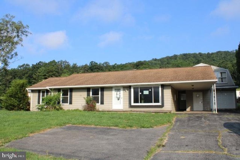 25687 GREAT COVE RD, Mc Connellsburg, PA 17233