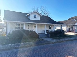 2505 Smith St W, Huntington, WV 25704