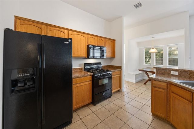 9857 Meadow Rue Drive, Mckinney, TX 75072