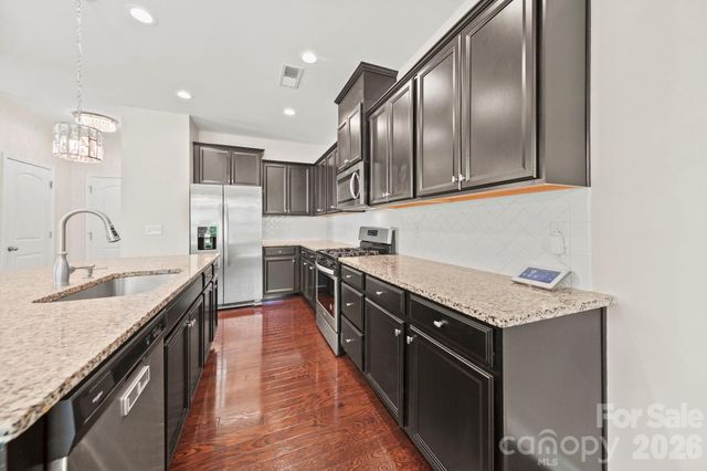 1406 Kings Grove Drive, York, SC 29745