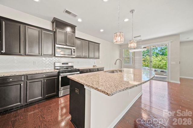 1406 Kings Grove Drive, York, SC 29745