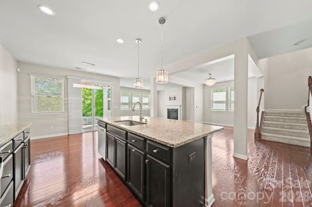 1406 Kings Grove Drive, York, SC 29745
