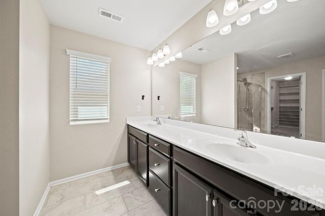 1406 Kings Grove Drive, York, SC 29745