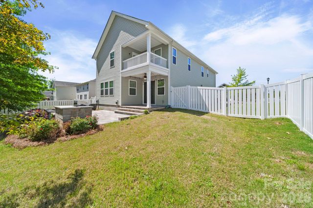 1406 Kings Grove Drive, York, SC 29745