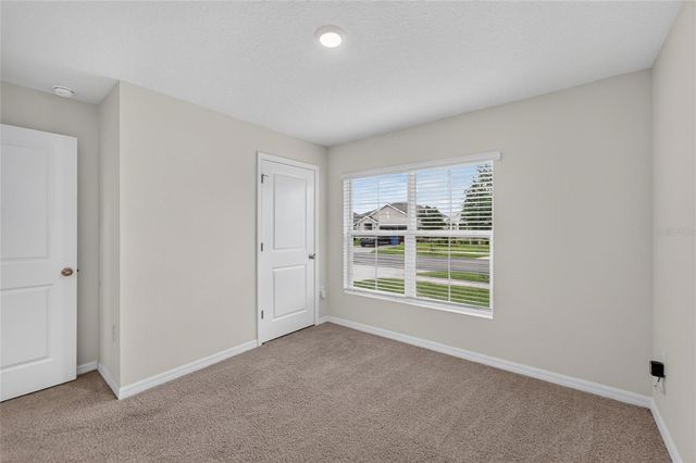 1102 COASTAL HAMMOCK AVENUE, Ruskin, FL 33570