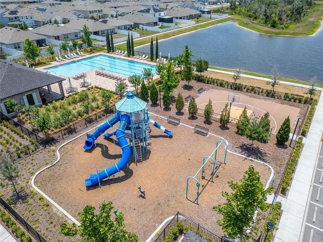 1102 COASTAL HAMMOCK AVENUE, Ruskin, FL 33570