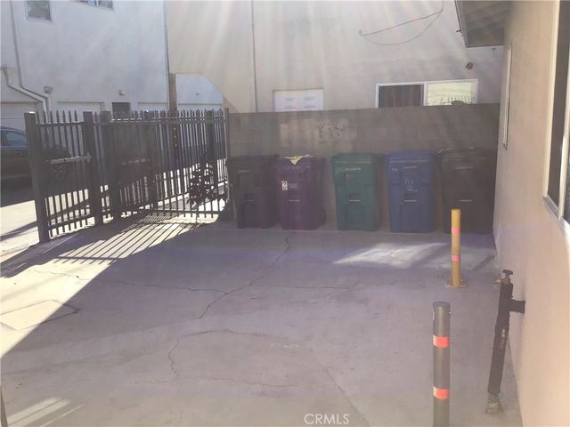 128 W 9th Street, Long Beach, CA 90813