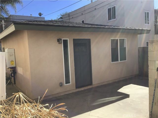 128 W 9th Street, Long Beach, CA 90813