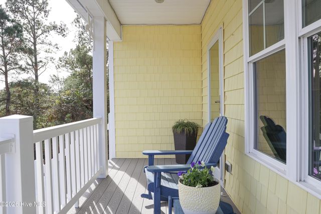 229 NE 43rd Street, Oak Island, NC 28465