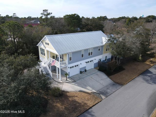 229 NE 43rd Street, Oak Island, NC 28465