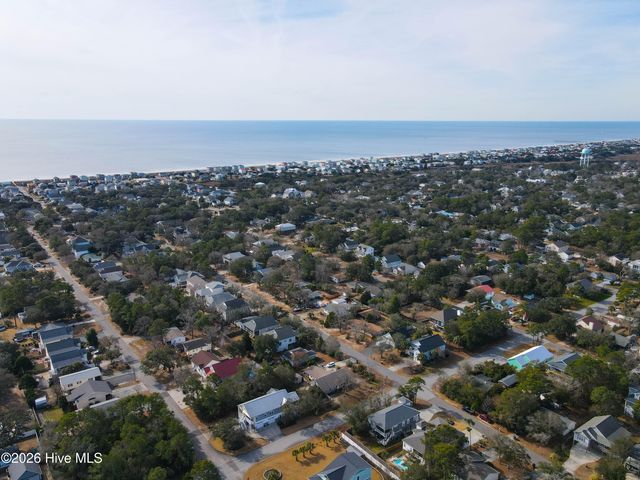 229 NE 43rd Street, Oak Island, NC 28465