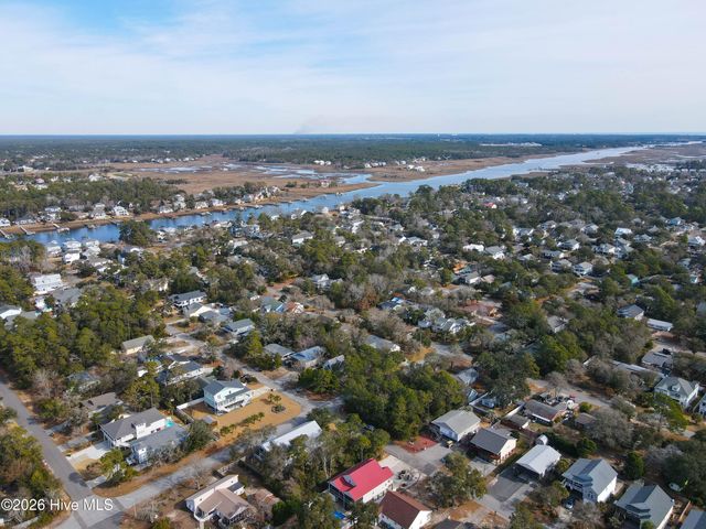 229 NE 43rd Street, Oak Island, NC 28465