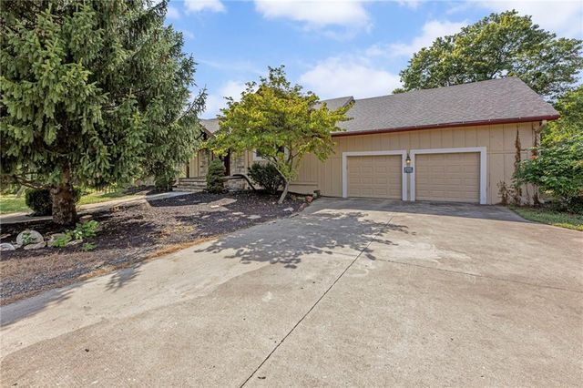 24510 Hospital Drive, Paola, KS 66071