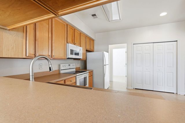 4757 Farm Lake Dr., Myrtle Beach, SC 29579