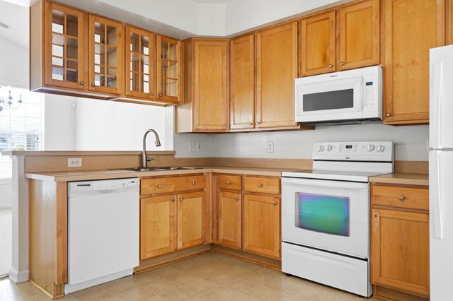 4757 Farm Lake Dr., Myrtle Beach, SC 29579
