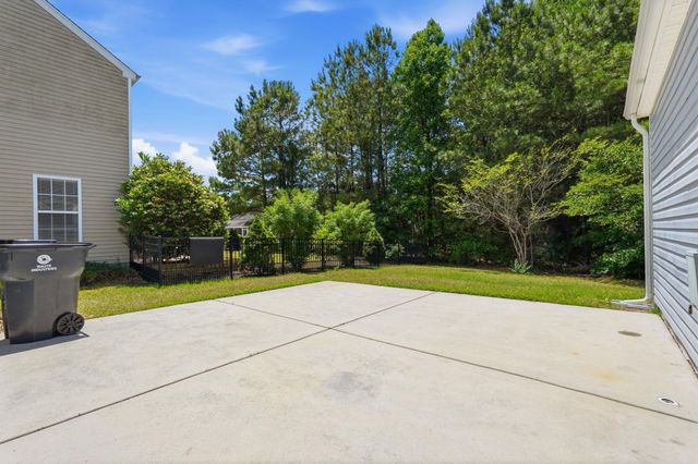 4757 Farm Lake Dr., Myrtle Beach, SC 29579