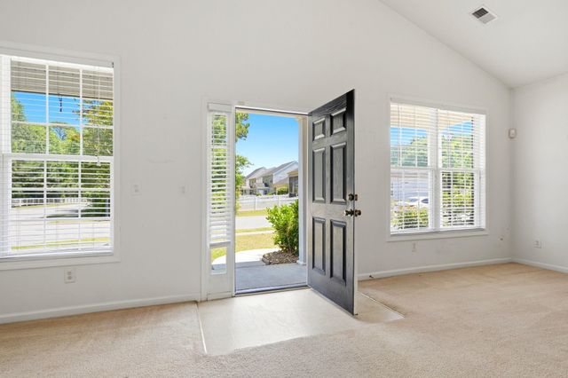 4757 Farm Lake Dr., Myrtle Beach, SC 29579