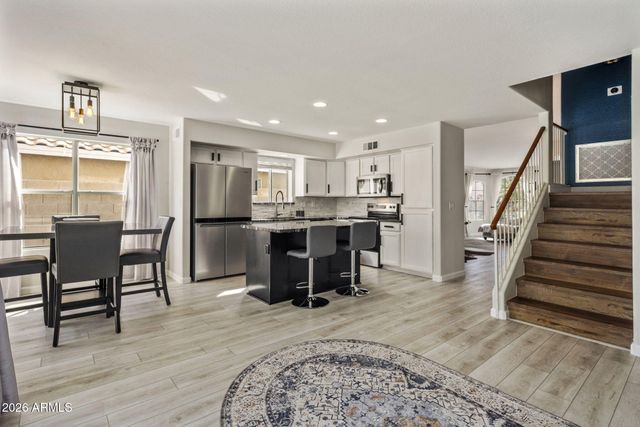 3324 E BROOKWOOD Court, Phoenix, AZ 85048