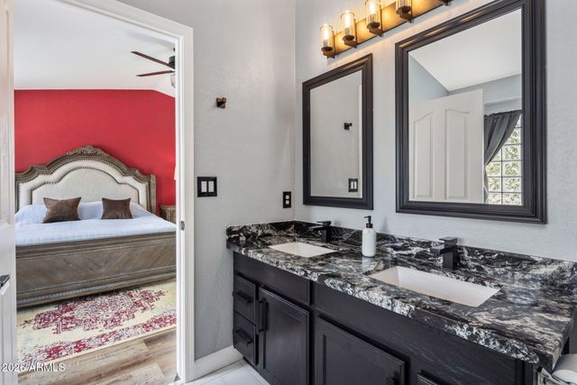 3324 E BROOKWOOD Court, Phoenix, AZ 85048