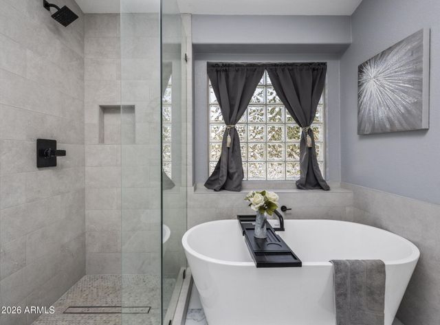 3324 E BROOKWOOD Court, Phoenix, AZ 85048