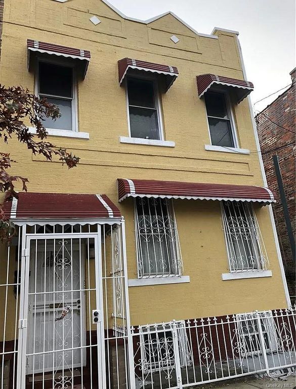 736 E 221st Street, Bronx, NY 10467